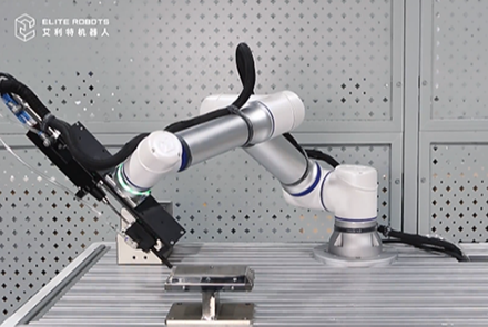 米兰·(milan)中国CSR回转体机械手